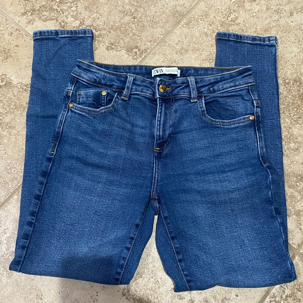 Zara Women’s Jeans. High Rise Straight Leg